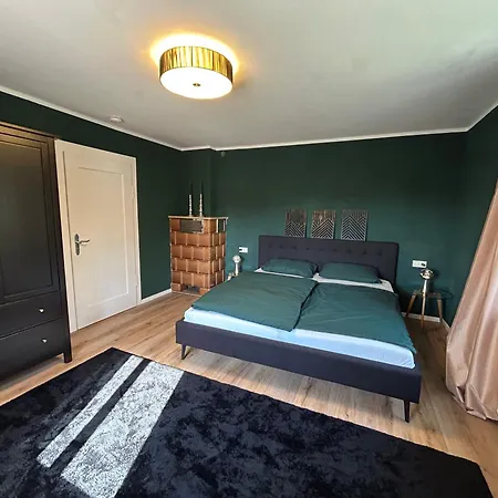 Haus Im Gruenen דירה